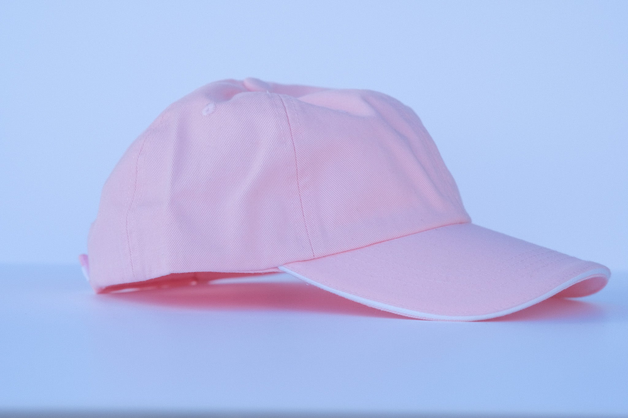 WOMENS TRACK FITTED HAT