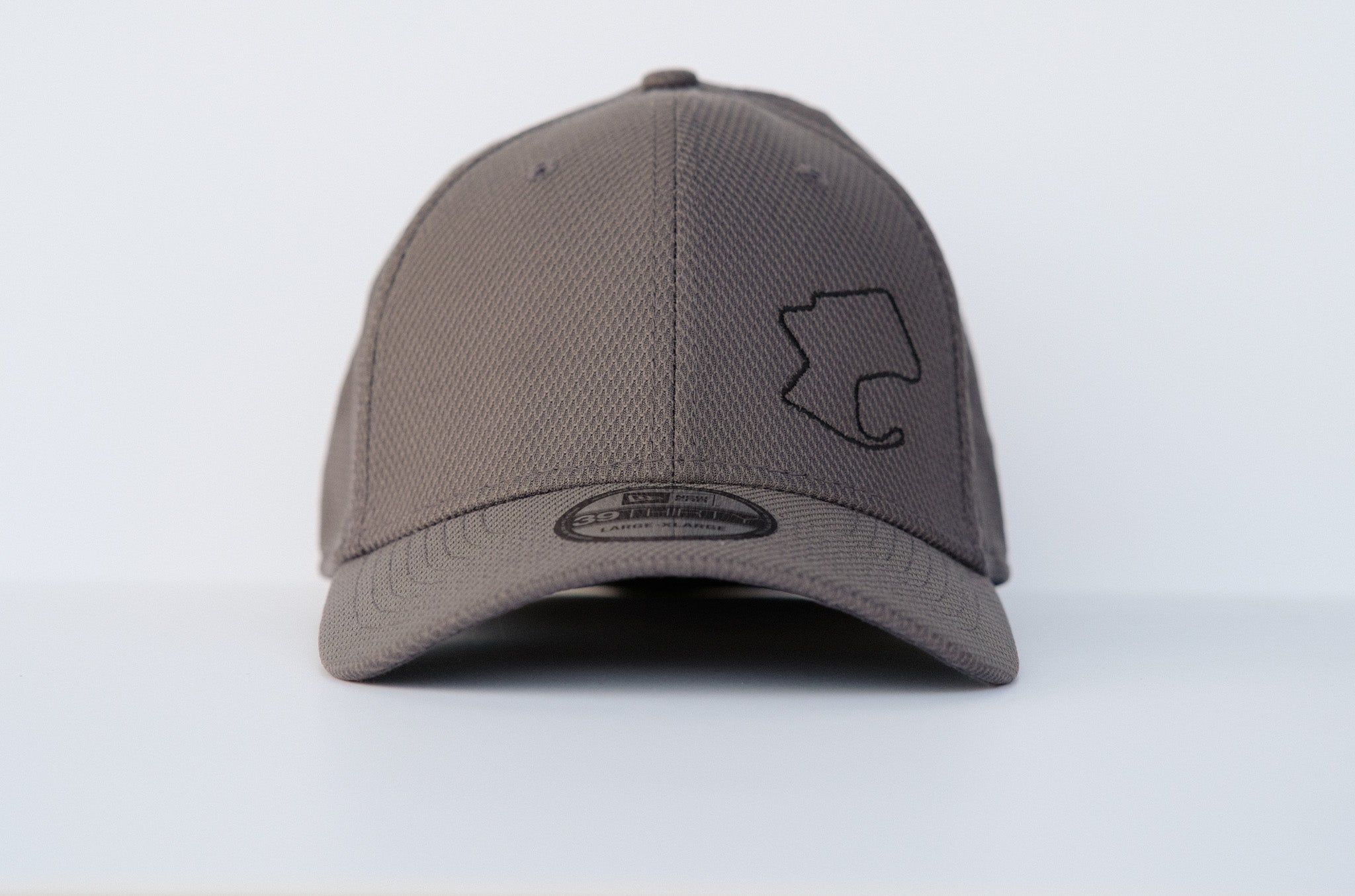 MENS TRACK FITTED HAT